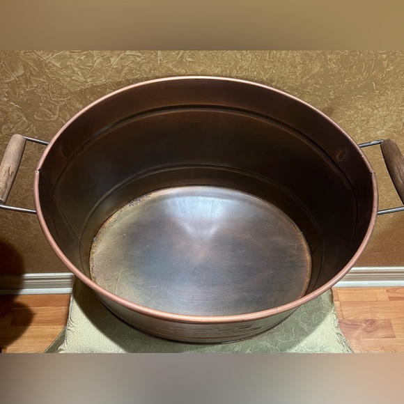 Rustic Copper Beverage Ice Tub - Picture 2 of 7